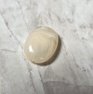Offwhite white ovaal 19*15mm