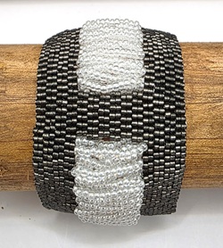 Armband 2-drops peyote white/dark grey