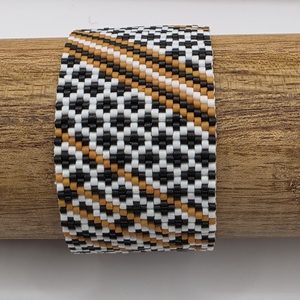 Wit/diepdonkerbruin/okerbruin 18.5 cm
