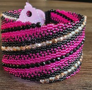 Fuchsia/zwart/AB rosaline armband 19.5cm